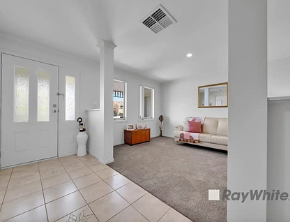 38 Weeden Crescent, Hallam, VIC 3803, 4 rūma, 2 rūma horoi, House