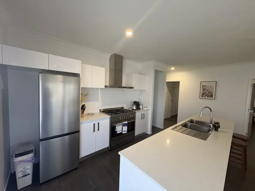 Spacious Fully Furnished Family Home with Office & Entertain