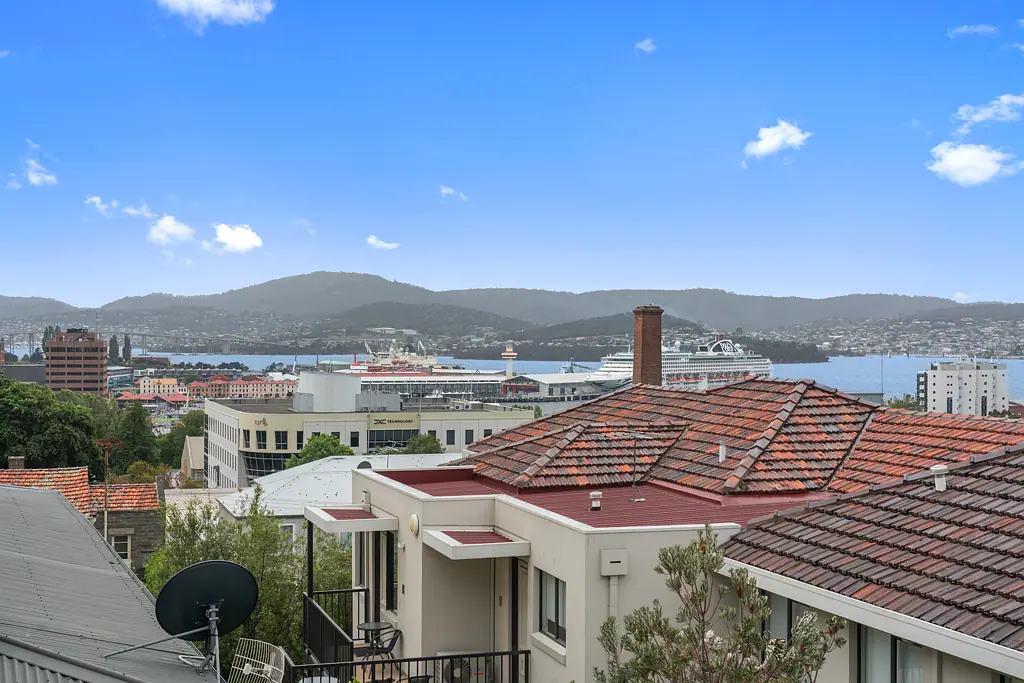 Battery Point 1房  Welcome to 2/4 Ellerslie Road, Battery Point