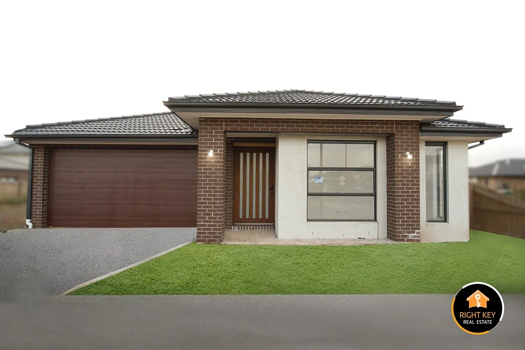 Bonnie Brook 4 Bedroom Experience Luxury Living in Bonnie Brook! (woodlea Estate)