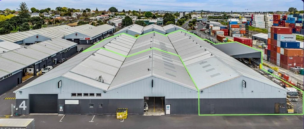Panmure Large scale warehouse with big power – Panmure