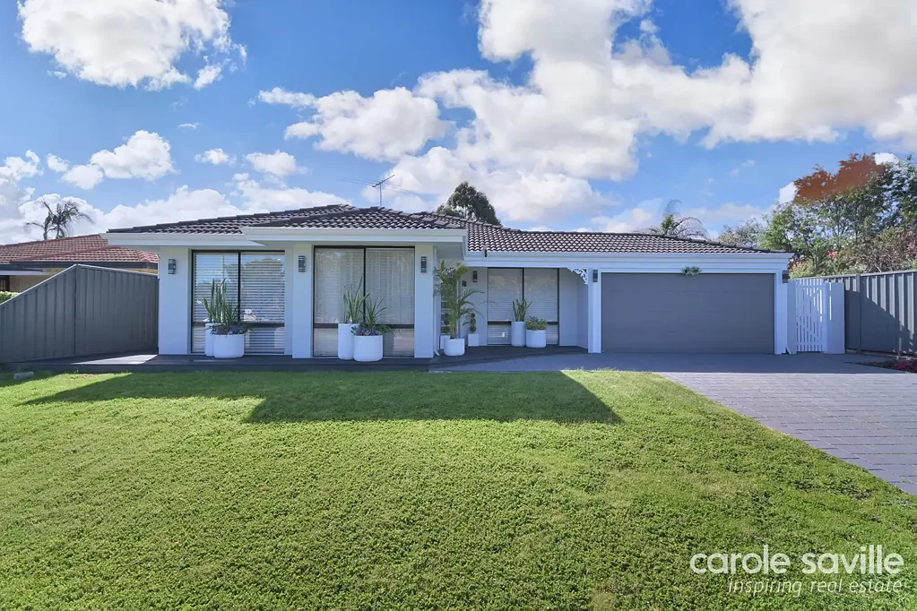 Tapping 4房  Beautifully Renovated Family Home with Good Size Living and Outdoor Entertaining in Sought-After Tapping