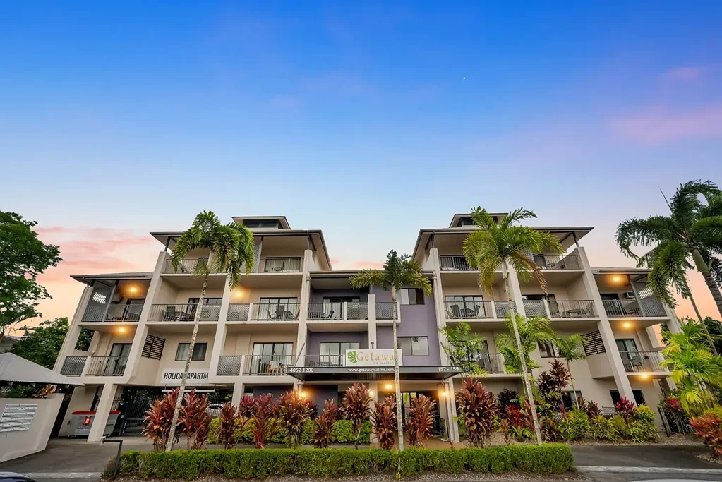 Cairns City 2chambre Ground Floor Investment In Resort Style Complex