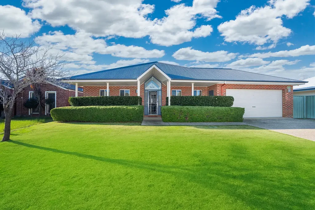 East Albury 5ห้องนอน Quality Family Living in Sought-After East Albury