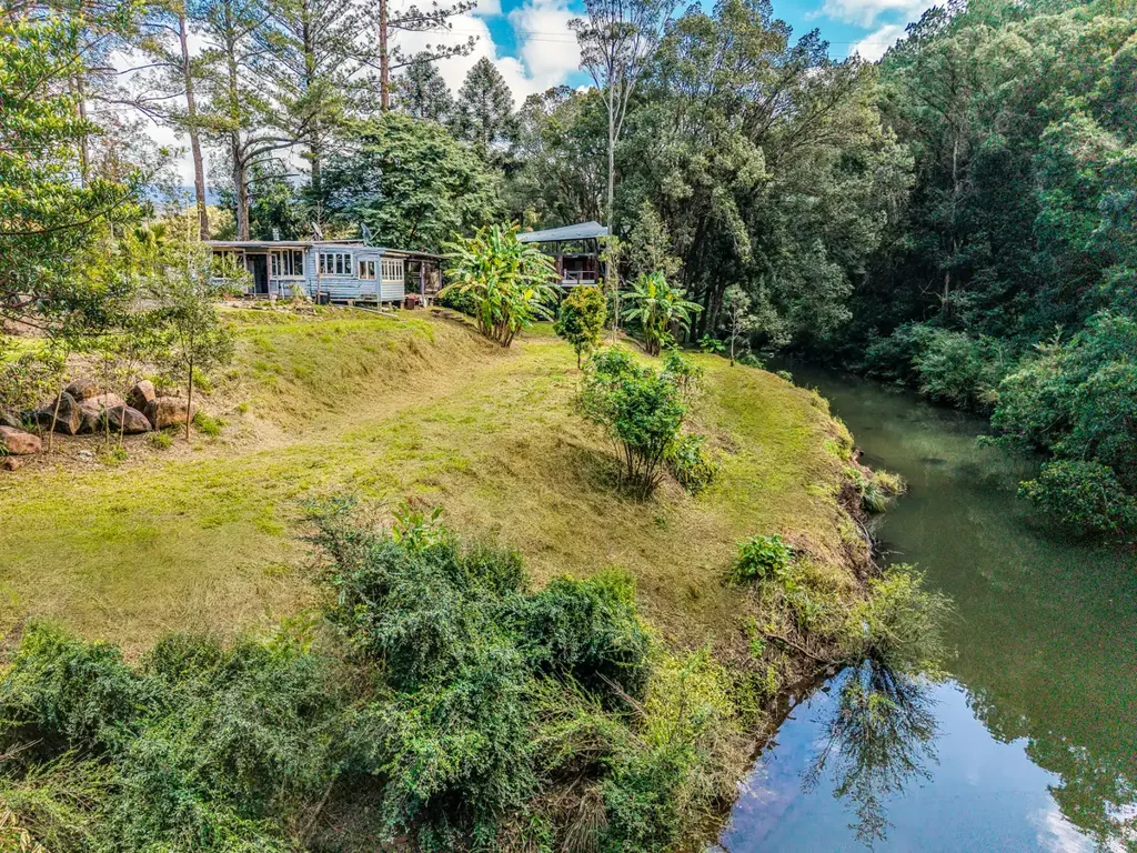 Byrrill Creek 2chambre Creekfront Charm with DA Approval for Your Dream Home