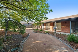 13 Sanford Place, Kaleen