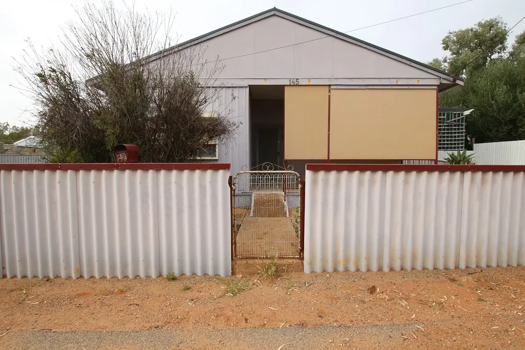 145 Gaffney Lane, Broken Hill NSW