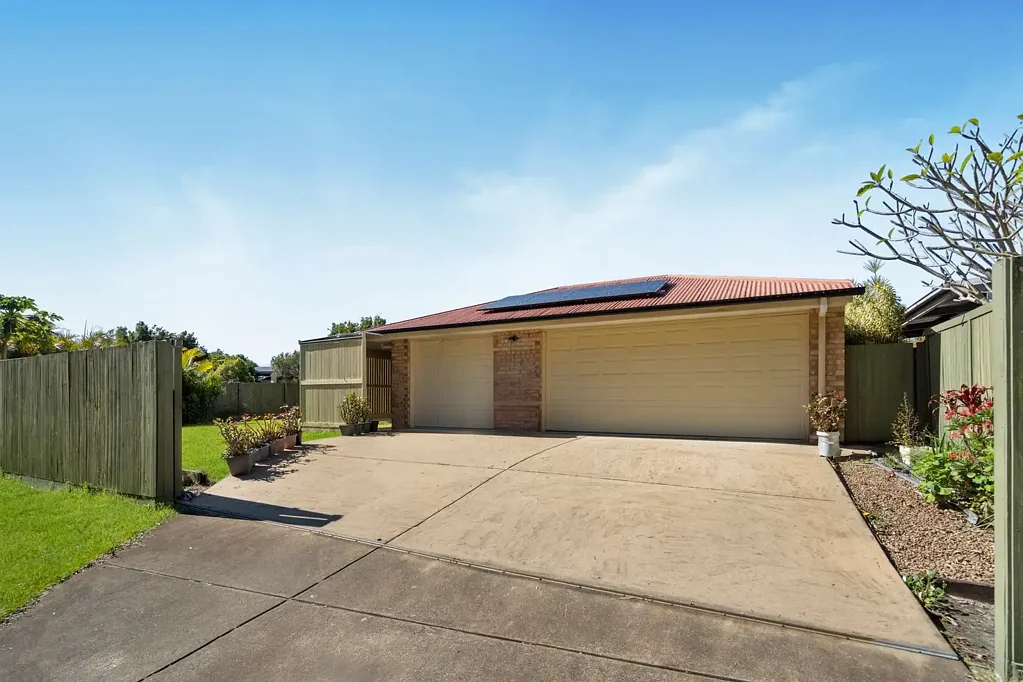 1 Garry Place, Crestmead, QLD 4132