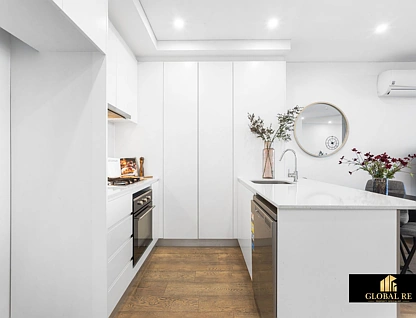 303/10-12 Burwood Road, Burwood, Inner West, 2 कमरे, 2 बाथरूम, Apartment