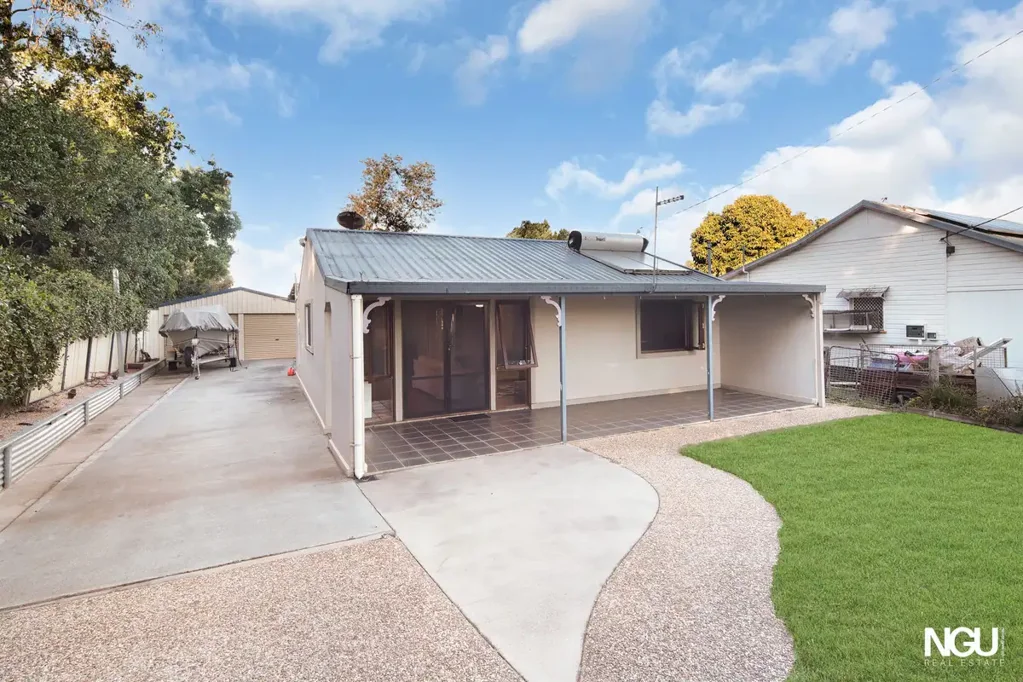 Harrisville 3 Bedroom Charming 3-Bedroom Home in Historic Harrisville – Peaceful Living on 984m²*
