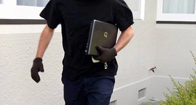 警方呼吁游客应该加强保护措施预防盗窃