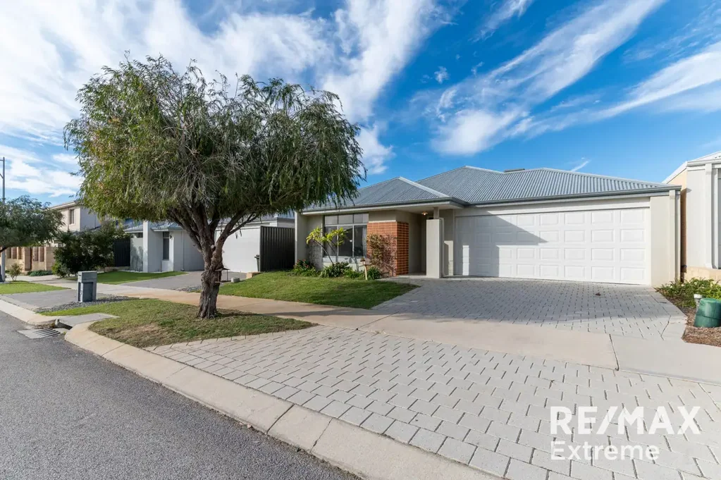10 Bullata Chase, Jindalee, WA 6036