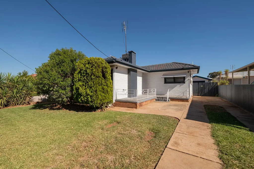 Ray White Real Estate Parkes