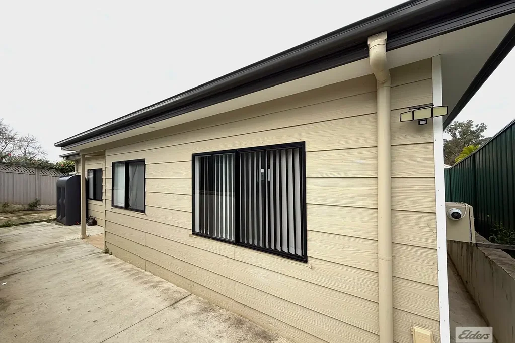 Modern Granny Flat with Utilities Included in the Heart of Kearns