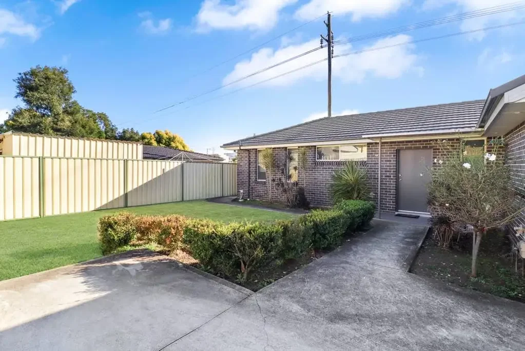 2 Bedroom Granny Flat At The Prime Location including Water usage