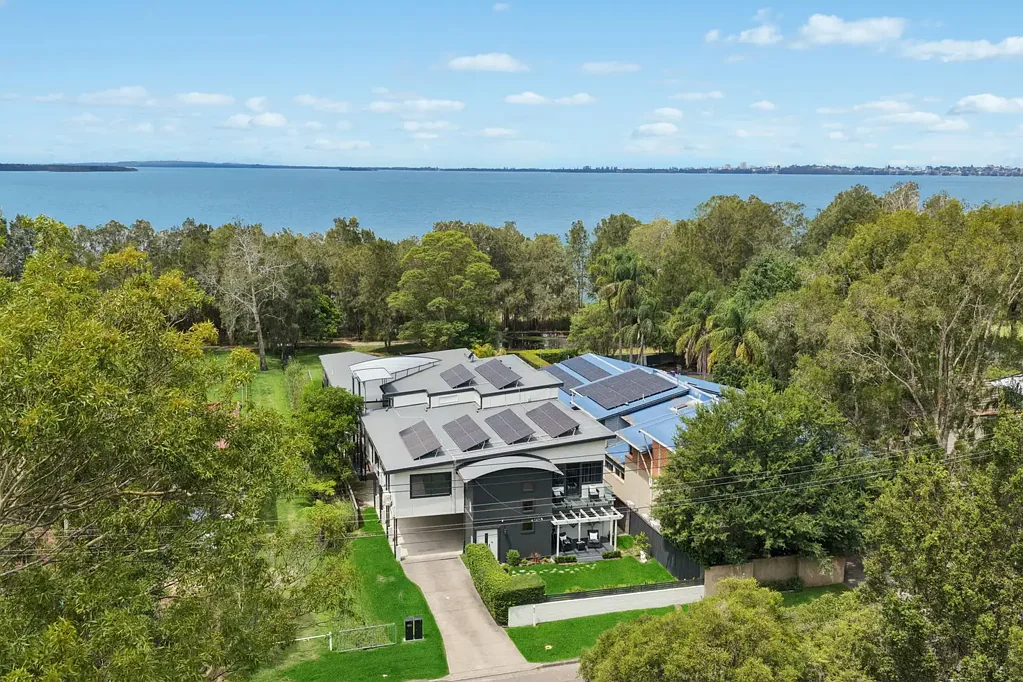 2/183 Lakedge Avenue, Berkeley Vale, NSW 2261