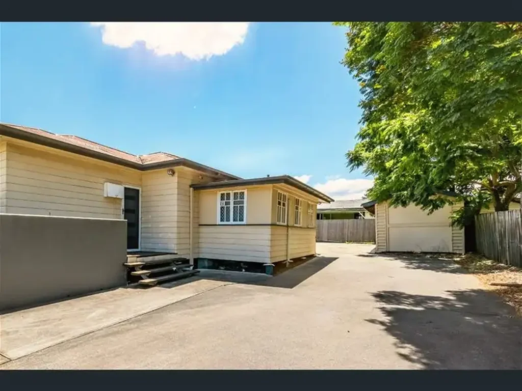 Beenleigh 3ਬੈੱਡਰੂਮ Centre Zone House For Sale $1,000,000.00