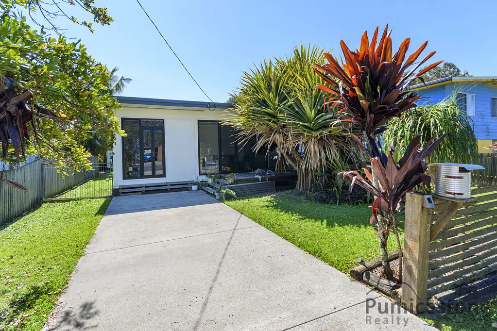 1872 Pumicestone Rd, Toorbul, QLD 4510