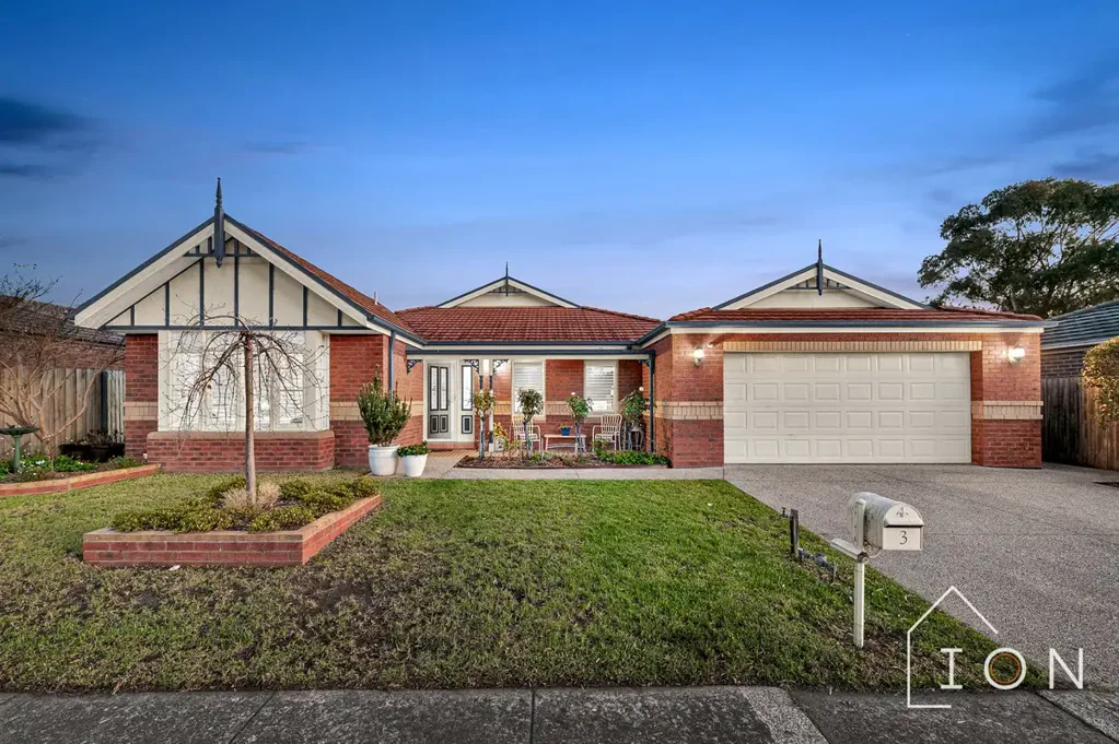Cranbourne 5chambre Five Bedrooms & Endless Options - Brookland Greens Beauty!