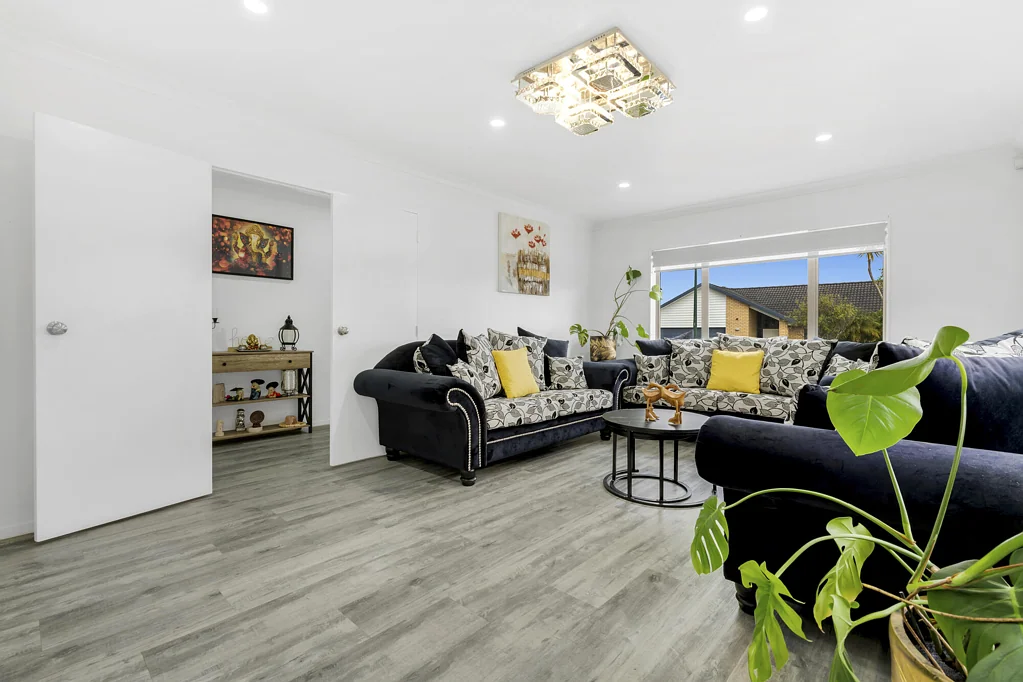 Flat Bush 4બેડરૂમ BEST VALUE RENOVATED HOME | SHARP PRICE