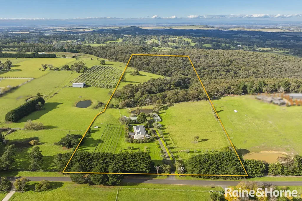 Gisborne South 4房  A Rare, Established Lifestyle Retreat!