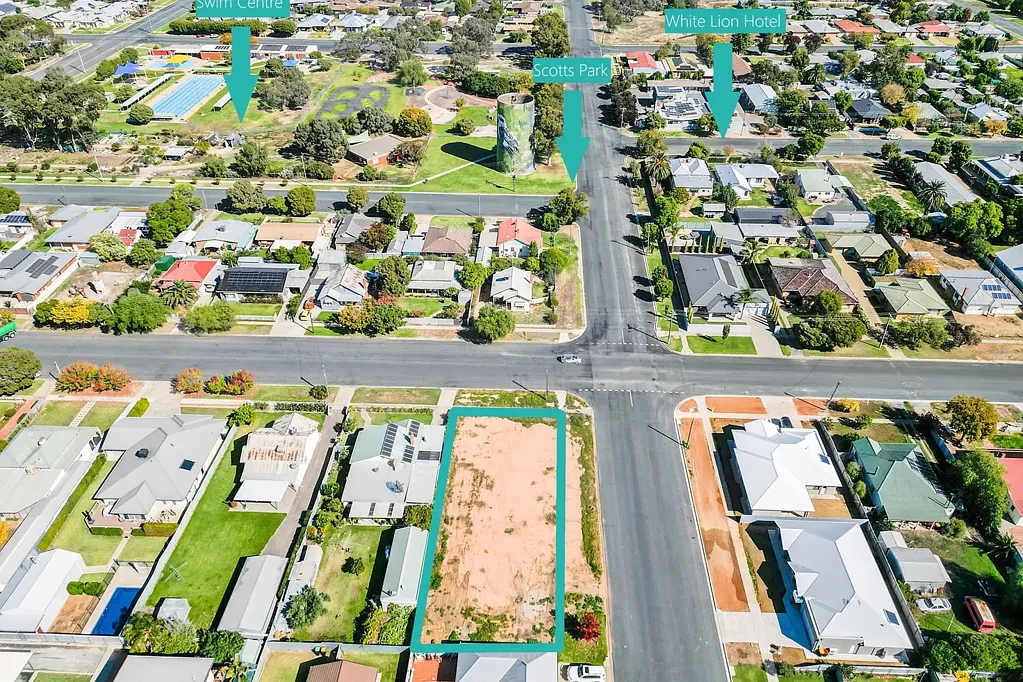 Deniliquin  Unlock the Potential – 1,012m² in the Centre of Town
