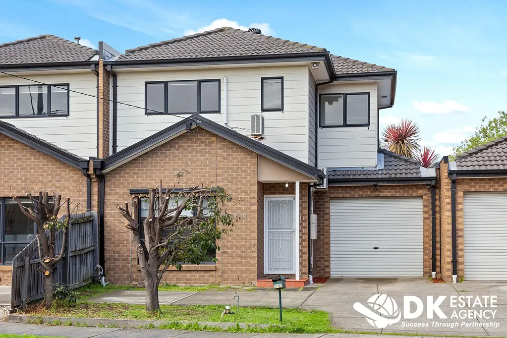 Maidstone 3房 现代生活，优越地段，拎包入住 MODERN LIVING, PRIME LOCATION & MOVE-IN READY