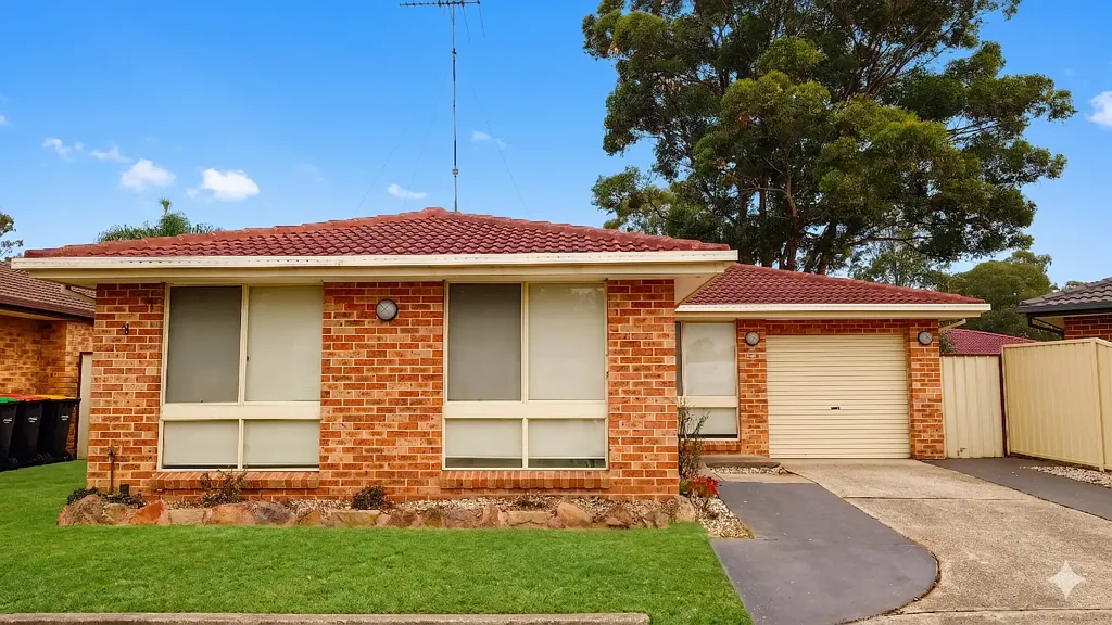 MODERN & LOW MAINTENANCE LIVING!