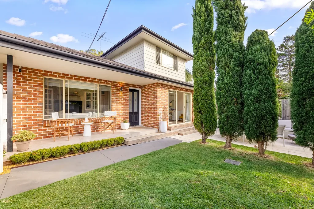 Stylish Family Living in Caringbah South