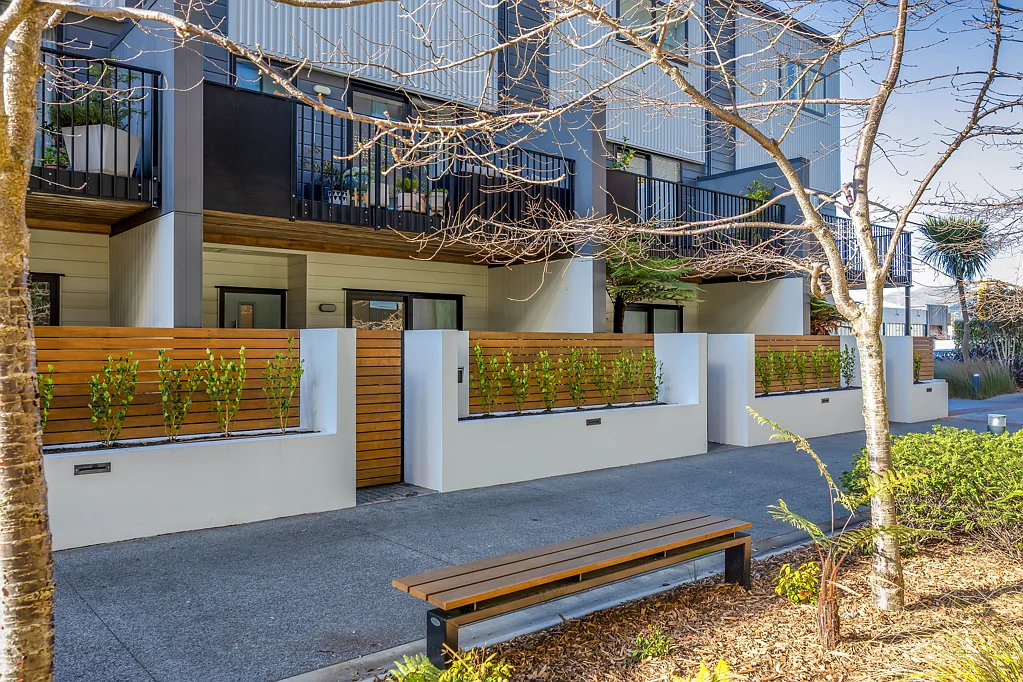 Christchurch Central 4房  Stylish City Living - With a Garage!