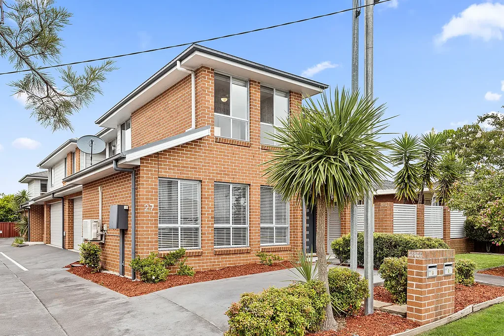 1/27 Fisher Street, Oak Flats, NSW 2529