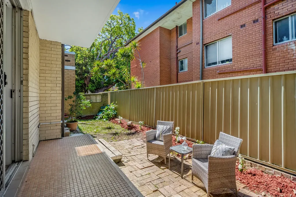 Ashfield 3 Slaapkamer Fully renovated 3 bedroom, garden style apartment