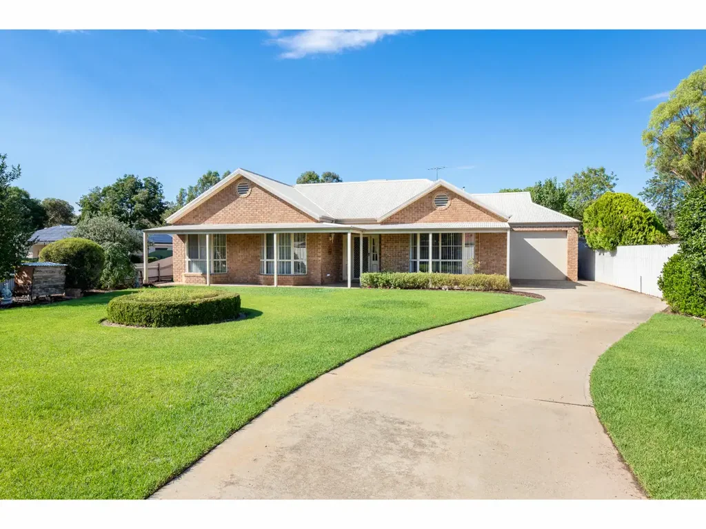 106 Bank Street, Howlong, NSW 2643