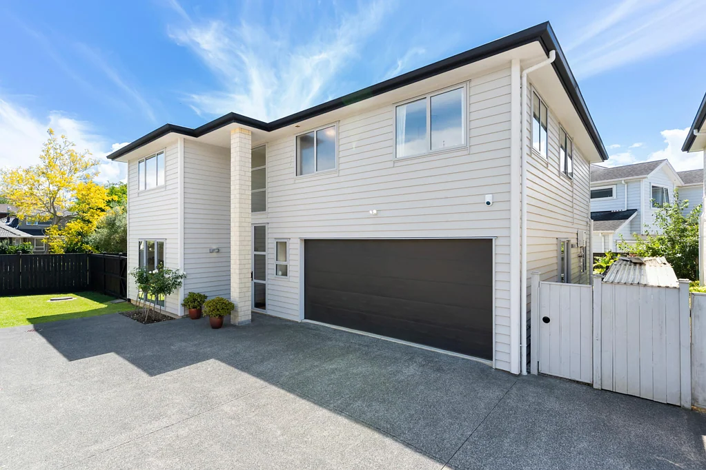 Hillsborough 5房  Spacious, modern, multi generational