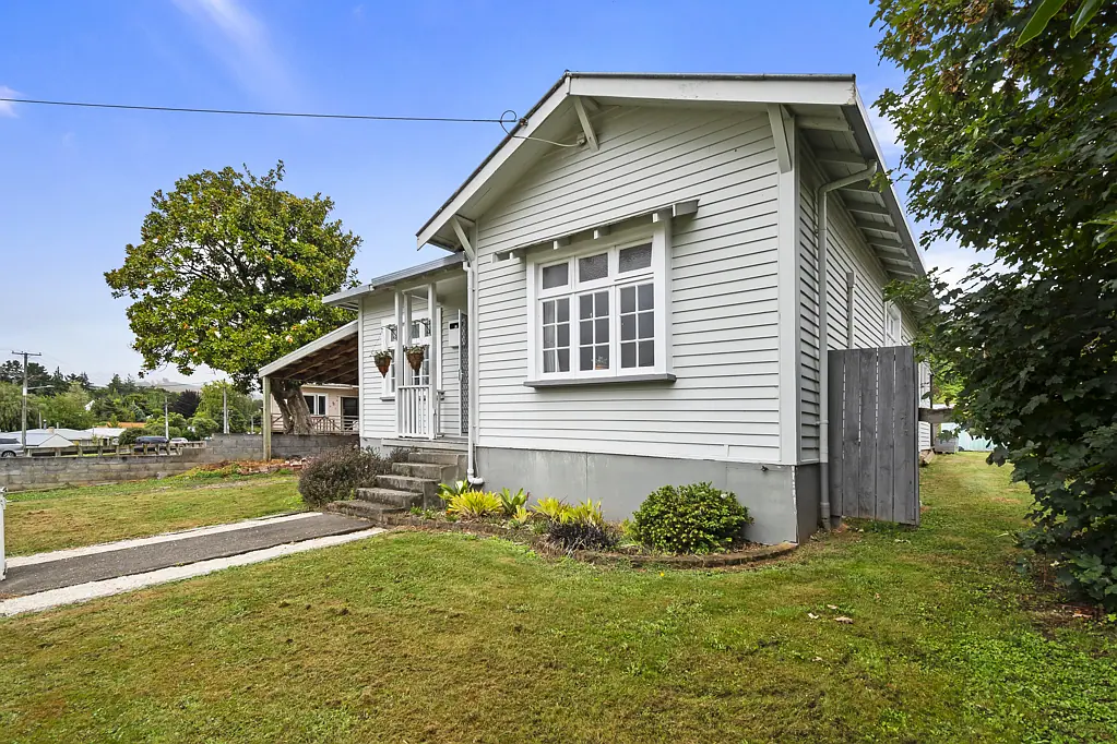 Taihape and Surrounds 4房  Serious value - must be sold!