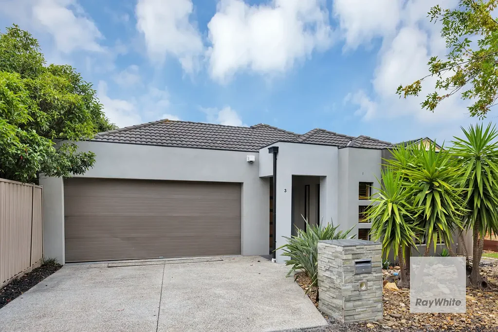 3 Holcolme Street, Caroline Springs, VIC 3023