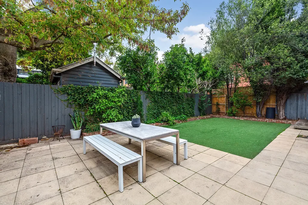 2/27 Ruskin Street, Elwood, VIC 3184