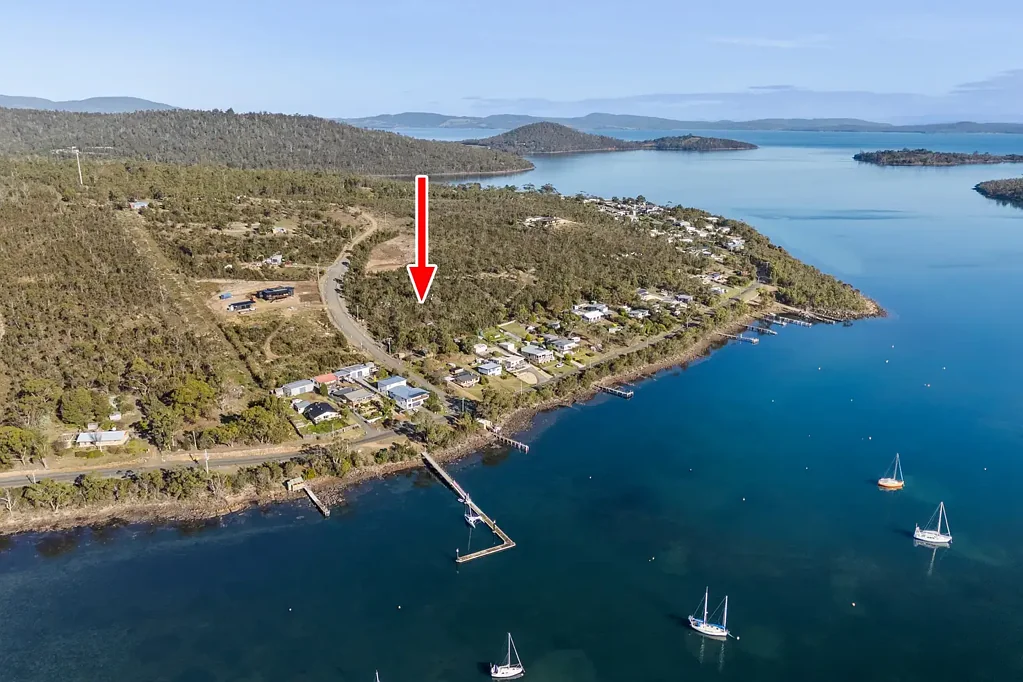 Murdunna  Private North-Facing Coastal Acreage