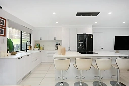 10 Knight Crescent, Nerang