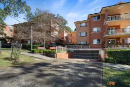 4/31-35 Premier Street, Gymea