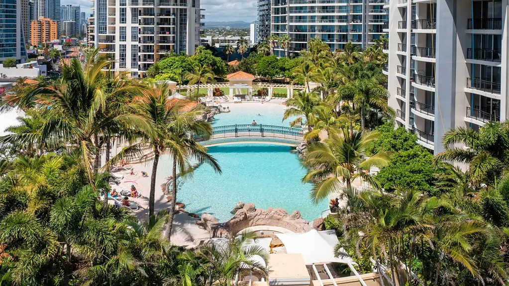 Surfers Paradise 2ਬੈੱਡਰੂਮ Stunning coastal retreat in the Heart of Surfers Paradise!