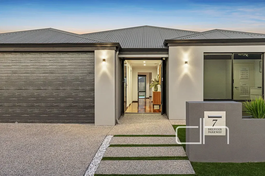 7 Belvoir Parkway, Darch, WA 6065