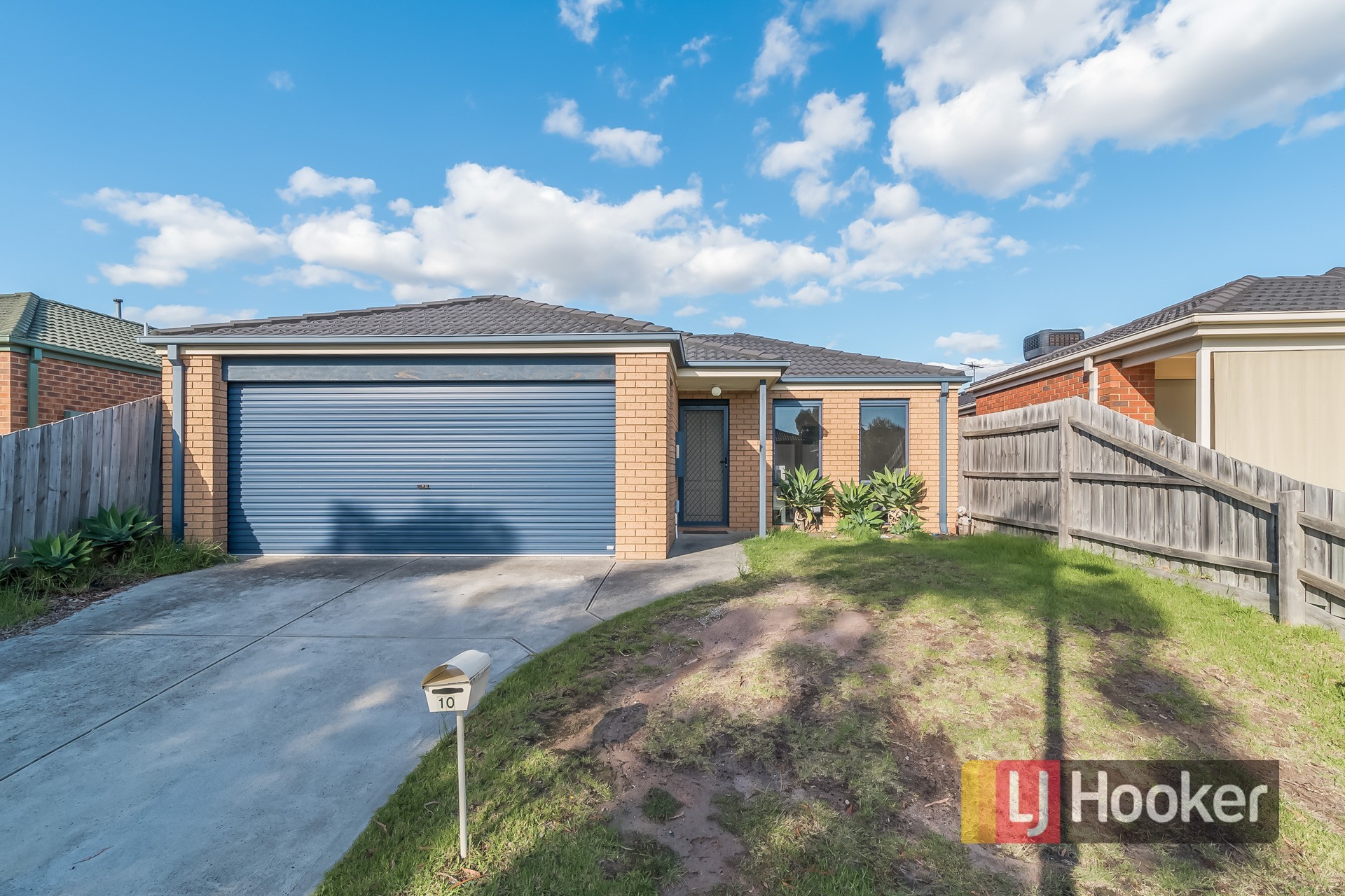 10 SIR THOMAS DR, PAKENHAM VIC 3810, 0 habitaciones, 0 baños, House