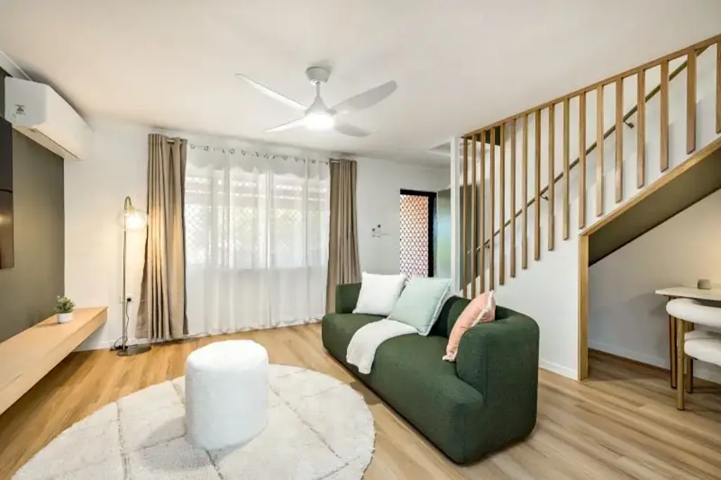 2 Bed Town House For rent, fully renovated and walking distance to shops
