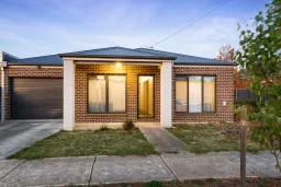 1/68 Wattle Avenue, Wendouree