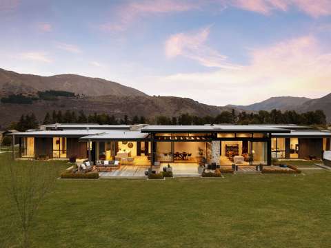 Dalefield/Wakatipu Basin 4房  Opulent Bendemeer Opportunity