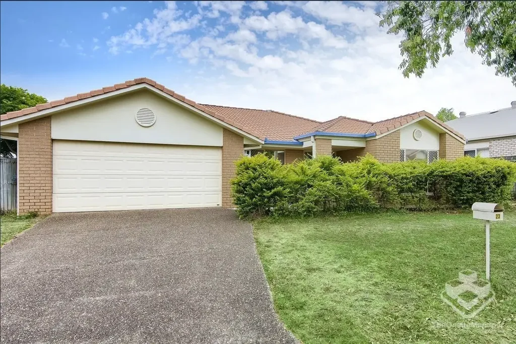 Spacious 4-Bedroom Home with 5 Air Conditioners