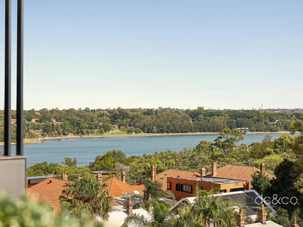 Top floor apartment with complete privacy and water views