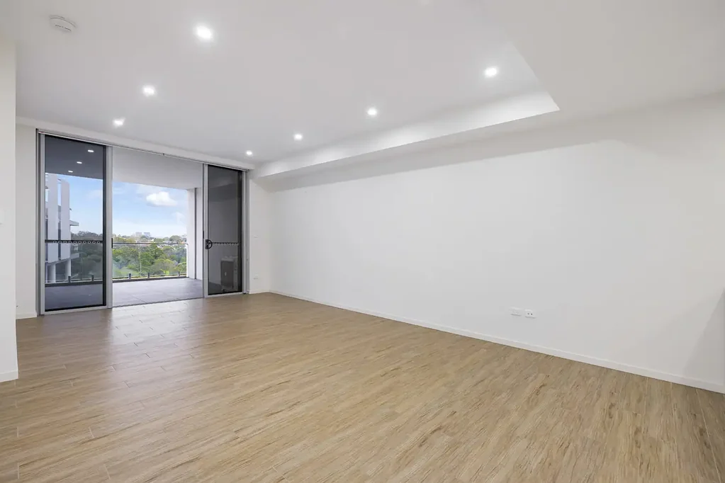 Executive apartment enjoys elevated views out to the skyline