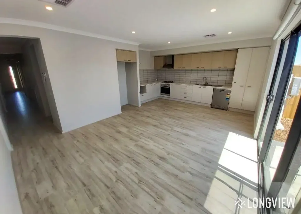 Modern Lifestyle Charm Close to Schools